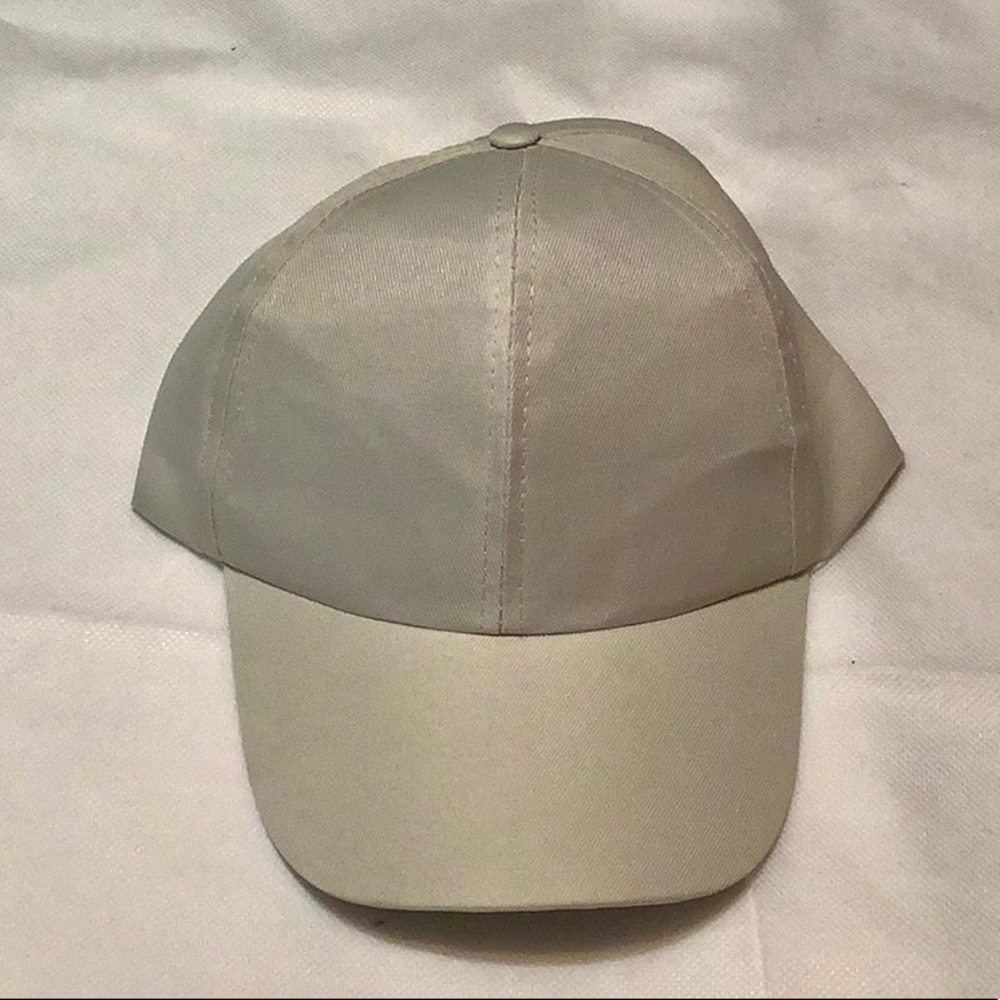 NWOT Unisex - Ball Cap for Casual Wear